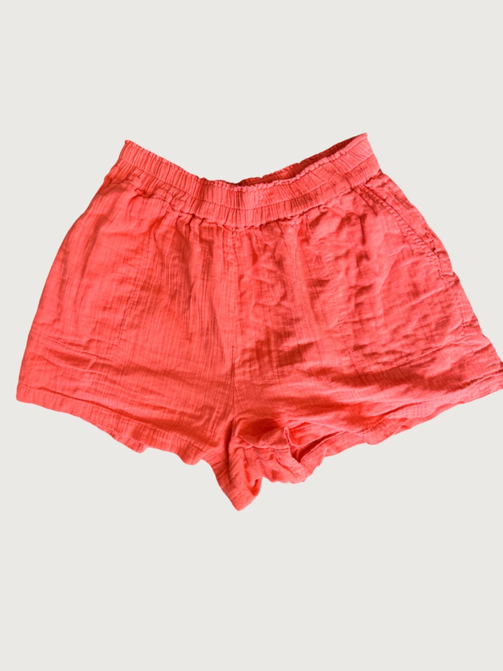 BLACK TAPE | Highwaisted gauze shorts | Coral | X